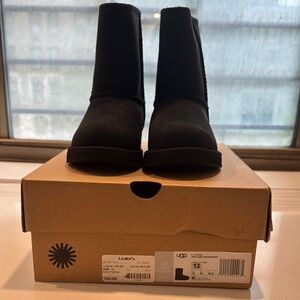 UGG Black Suede Ankle Boots nwt water proof